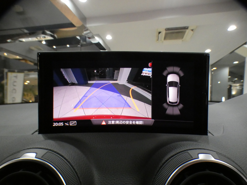 アウディ Q2 Q2 30TFSIｽﾎﾟｰﾂ ｱｼｽﾀﾝｽPKG　ADVｷｰ 追ACC ﾚｰﾝ&ｻｲﾄﾞｱｼｽﾄ 黒革 ﾋｰﾀｰ MMIﾅﾋﾞ ﾊﾞｰﾁｬﾙCP ｽﾏｰﾄﾌｫﾝIF Bｶﾒﾗ PDC LEDﾗｲﾄ ｵｰﾄﾃｰﾙｹﾞｰﾄ 前後ﾄﾞﾗﾚｺ　2年保証