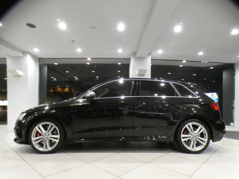 アウディ S3 S3ｽﾎﾟｰﾂﾊﾞｯｸ ｱｼｽﾀﾝｽPKG　後期最終 追ACC ﾚｰﾝ&ｻｲﾄﾞｱｼｽﾄ 黒革 ﾋｰﾀｰ MMIﾅﾋﾞ ﾊﾞｰﾁｬﾙCP Bｶﾒﾗ PDC ｽﾏｰﾄﾌｫﾝIF ☆ﾏﾄﾘｸｽLED 専用ｴｸｽﾃﾘｱ&18AW ﾚｯﾄﾞｷｬﾘﾊﾟｰ ☆ﾏｸﾞﾈﾃｨｯｸR 290ps　2年保証