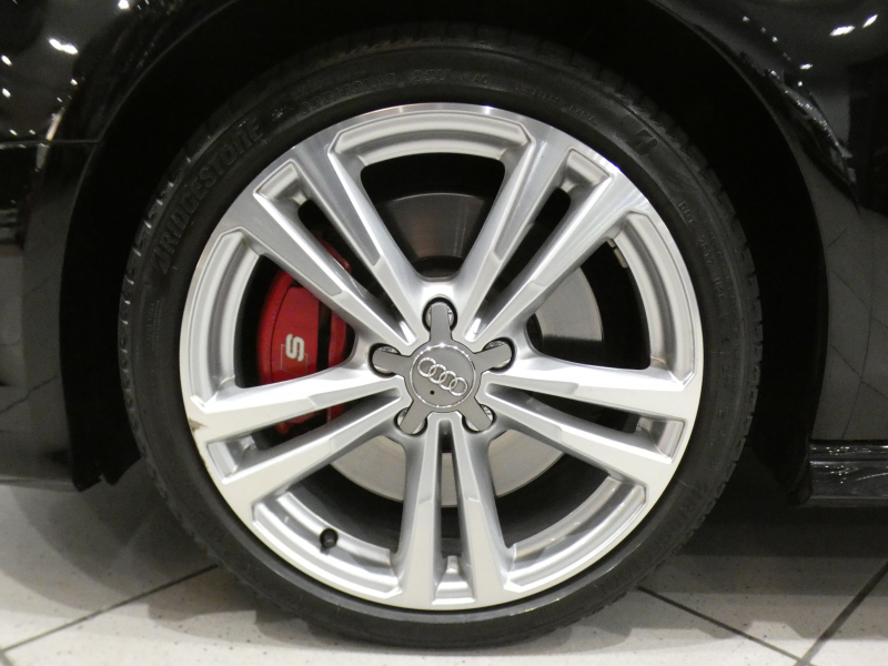 アウディ S3 S3ｽﾎﾟｰﾂﾊﾞｯｸ ｱｼｽﾀﾝｽPKG　後期最終 追ACC ﾚｰﾝ&ｻｲﾄﾞｱｼｽﾄ 黒革 ﾋｰﾀｰ MMIﾅﾋﾞ ﾊﾞｰﾁｬﾙCP Bｶﾒﾗ PDC ｽﾏｰﾄﾌｫﾝIF ☆ﾏﾄﾘｸｽLED 専用ｴｸｽﾃﾘｱ&18AW ﾚｯﾄﾞｷｬﾘﾊﾟｰ ☆ﾏｸﾞﾈﾃｨｯｸR 290ps　2年保証