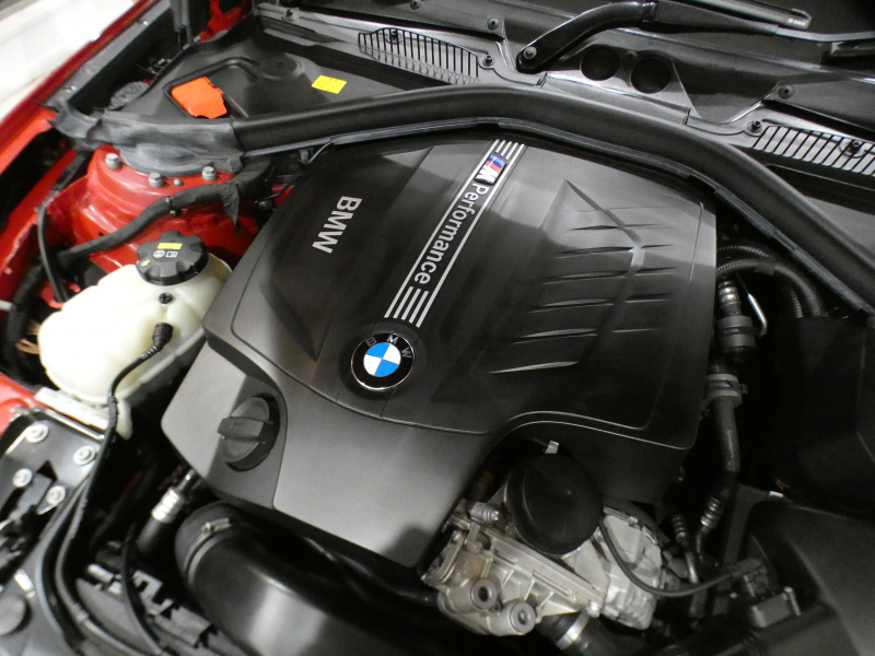 BMW 2シリーズ M235iｸｰﾍﾟ　☆6速MT ｺﾝﾌｫA ｸﾙｺﾝ ﾚｰﾝDW ｲﾝﾃﾘS ﾍｷｻｺﾞﾝｸﾛｽｼｰﾄ iﾄﾞﾗｲﾌﾞﾅﾋﾞ(NBT-EVO) TVﾁｭｰﾅｰ Bｶﾒﾗ PDC ｷｾﾉﾝ 専用ｴｸｽﾃﾘｱ&18AW Mｻｽ 326ps　2年保証