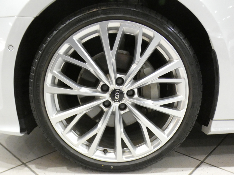 アウディ A6アバント A6ｱﾊﾞﾝﾄ 45TFSIｸﾜﾄﾛｽﾎﾟｰﾂ Sﾗｲﾝ ｱｼｽﾀﾝｽ&ﾄﾞﾗｲﾋﾞﾝｸﾞ&PｱｼｽﾄPKG　ADVｷｰ 追ACC ｻｲﾄﾞｱｼｽﾄ 黒革 ﾋｰﾀｰ ｽﾃｱﾋｰﾀｰ ﾀｯﾁﾚｽﾎﾟﾝｽ付MMIﾅﾋﾞTV ☆B&Oｻｳﾝﾄﾞ carplay 全周囲ｶﾒﾗ PDC HDﾏﾄﾘｸｽLED ｱﾝﾋﾞｴﾝﾄﾗｲﾄ Sﾗｲﾝｴｸｽﾃﾘｱ OP21AW　2年保証