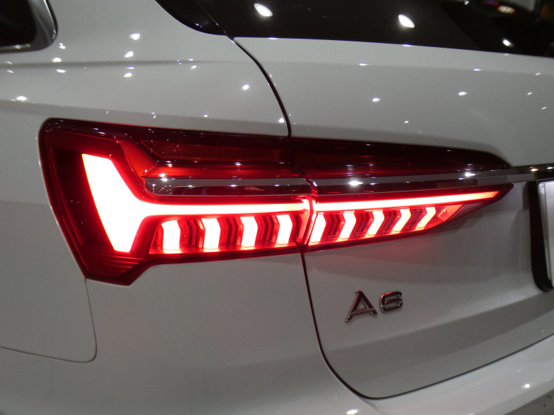 アウディ A6アバント A6ｱﾊﾞﾝﾄ 45TFSIｸﾜﾄﾛｽﾎﾟｰﾂ Sﾗｲﾝ ｱｼｽﾀﾝｽ&ﾄﾞﾗｲﾋﾞﾝｸﾞ&PｱｼｽﾄPKG　ADVｷｰ 追ACC ｻｲﾄﾞｱｼｽﾄ 黒革 ﾋｰﾀｰ ｽﾃｱﾋｰﾀｰ ﾀｯﾁﾚｽﾎﾟﾝｽ付MMIﾅﾋﾞTV ☆B&Oｻｳﾝﾄﾞ carplay 全周囲ｶﾒﾗ PDC HDﾏﾄﾘｸｽLED ｱﾝﾋﾞｴﾝﾄﾗｲﾄ Sﾗｲﾝｴｸｽﾃﾘｱ OP21AW　2年保証