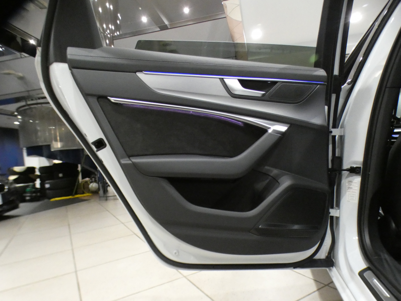 アウディ A6アバント A6ｱﾊﾞﾝﾄ 45TFSIｸﾜﾄﾛｽﾎﾟｰﾂ Sﾗｲﾝ ｱｼｽﾀﾝｽ&ﾄﾞﾗｲﾋﾞﾝｸﾞ&PｱｼｽﾄPKG　ADVｷｰ 追ACC ｻｲﾄﾞｱｼｽﾄ 黒革 ﾋｰﾀｰ ｽﾃｱﾋｰﾀｰ ﾀｯﾁﾚｽﾎﾟﾝｽ付MMIﾅﾋﾞTV ☆B&Oｻｳﾝﾄﾞ carplay 全周囲ｶﾒﾗ PDC HDﾏﾄﾘｸｽLED ｱﾝﾋﾞｴﾝﾄﾗｲﾄ Sﾗｲﾝｴｸｽﾃﾘｱ OP21AW　2年保証