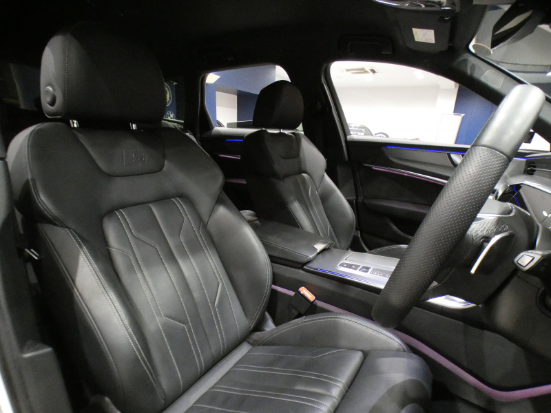 アウディ A6アバント A6ｱﾊﾞﾝﾄ 45TFSIｸﾜﾄﾛｽﾎﾟｰﾂ Sﾗｲﾝ ｱｼｽﾀﾝｽ&ﾄﾞﾗｲﾋﾞﾝｸﾞ&PｱｼｽﾄPKG　ADVｷｰ 追ACC ｻｲﾄﾞｱｼｽﾄ 黒革 ﾋｰﾀｰ ｽﾃｱﾋｰﾀｰ ﾀｯﾁﾚｽﾎﾟﾝｽ付MMIﾅﾋﾞTV ☆B&Oｻｳﾝﾄﾞ carplay 全周囲ｶﾒﾗ PDC HDﾏﾄﾘｸｽLED ｱﾝﾋﾞｴﾝﾄﾗｲﾄ Sﾗｲﾝｴｸｽﾃﾘｱ OP21AW　2年保証