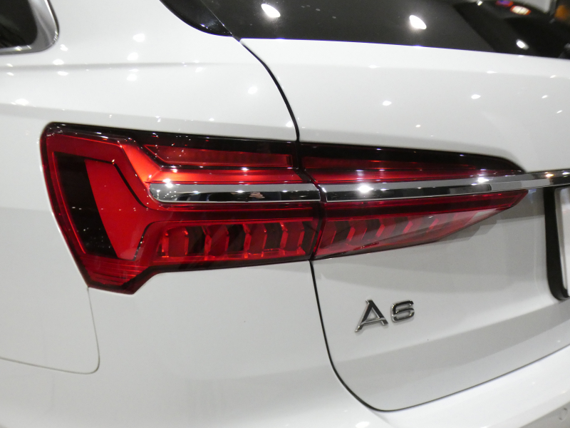 アウディ A6アバント A6ｱﾊﾞﾝﾄ 45TFSIｸﾜﾄﾛｽﾎﾟｰﾂ Sﾗｲﾝ ｱｼｽﾀﾝｽ&ﾄﾞﾗｲﾋﾞﾝｸﾞ&PｱｼｽﾄPKG　ADVｷｰ 追ACC ｻｲﾄﾞｱｼｽﾄ 黒革 ﾋｰﾀｰ ｽﾃｱﾋｰﾀｰ ﾀｯﾁﾚｽﾎﾟﾝｽ付MMIﾅﾋﾞTV ☆B&Oｻｳﾝﾄﾞ carplay 全周囲ｶﾒﾗ PDC HDﾏﾄﾘｸｽLED ｱﾝﾋﾞｴﾝﾄﾗｲﾄ Sﾗｲﾝｴｸｽﾃﾘｱ OP21AW　2年保証