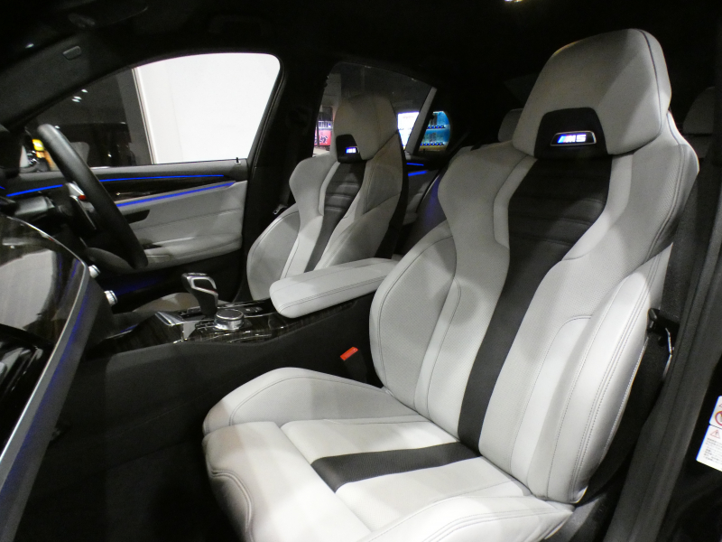 BMW Mシリーズ M5 ｺﾝﾌｫｰﾄPKG　☆1ｵｰﾅｰ Dｱｼｽﾄ+ 追ACC ﾚｰﾝCHW 衝突軽減 ☆白革 ﾏｯｻｰｼﾞ ﾋｰﾀｰ&ﾍﾞﾝﾁﾚｰﾀｰ iﾄﾞﾗｲﾌﾞﾅﾋﾞ(第6世代 ﾀｯﾁP対応) 全周囲ｶﾒﾗ PDC ﾍｯﾄﾞUDSP harman/k LEDﾗｲﾄ ｱﾝﾋﾞｴﾝﾄｴｱP 専用ｴｸｽﾃﾘｱ&20AW ｽﾎﾟｰﾂEX 600ps　2年保証　