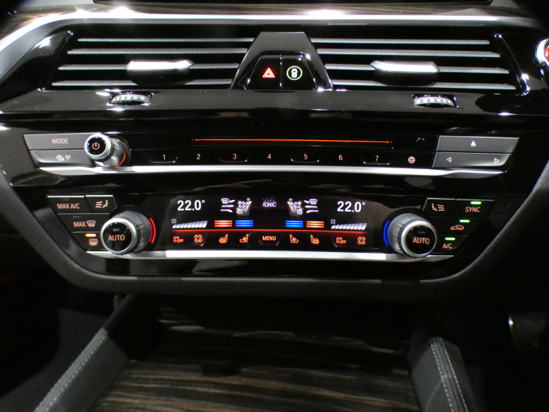 BMW Mシリーズ M5 ｺﾝﾌｫｰﾄPKG　☆1ｵｰﾅｰ Dｱｼｽﾄ+ 追ACC ﾚｰﾝCHW 衝突軽減 ☆白革 ﾏｯｻｰｼﾞ ﾋｰﾀｰ&ﾍﾞﾝﾁﾚｰﾀｰ iﾄﾞﾗｲﾌﾞﾅﾋﾞ(第6世代 ﾀｯﾁP対応) 全周囲ｶﾒﾗ PDC ﾍｯﾄﾞUDSP harman/k LEDﾗｲﾄ ｱﾝﾋﾞｴﾝﾄｴｱP 専用ｴｸｽﾃﾘｱ&20AW ｽﾎﾟｰﾂEX 600ps　2年保証　