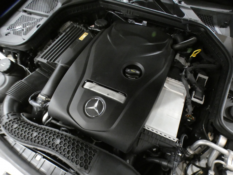 メルセデスベンツ Cクラス C250ｽﾎﾟｰﾂ ﾚｰﾀﾞｰｾｰﾌﾃｨPKG　ｷｰﾚｽｺﾞｰ ☆有償色 黒革 ﾋｰﾀｰ ﾅﾋﾞTV Bｶﾒﾗ PTS LEDﾗｲﾄ ｱﾝﾋﾞｴﾝﾄﾗｲﾄ ﾊﾟﾅﾒﾘｶｰﾅｸﾞﾘﾙ ﾄﾗﾝｸｽﾎﾟｲﾗｰ AMGｽﾀｲﾘﾝｸﾞ&19AW　2年保証