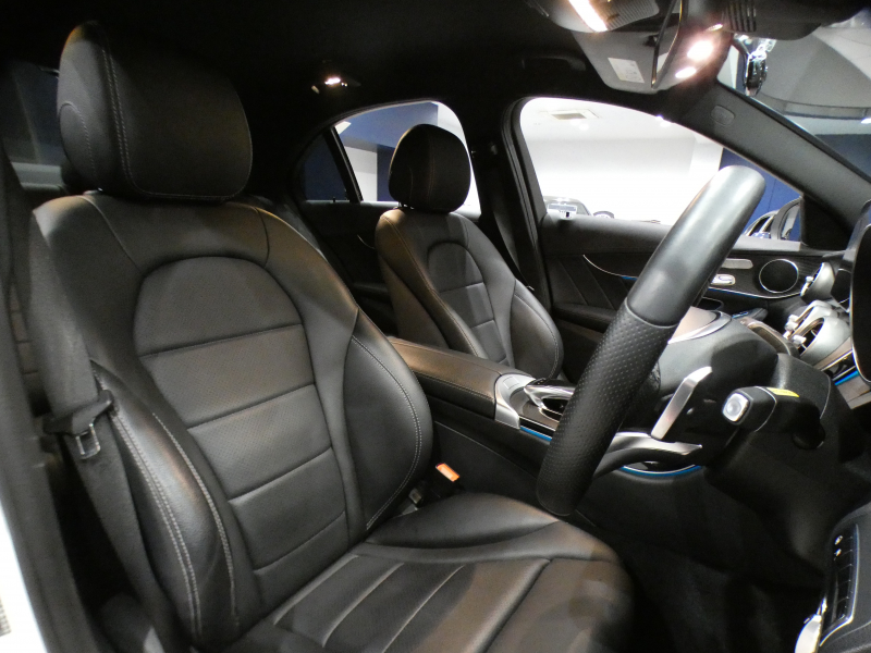 メルセデスベンツ Cクラス C250ｽﾎﾟｰﾂ ﾚｰﾀﾞｰｾｰﾌﾃｨPKG　ｷｰﾚｽｺﾞｰ ☆有償色 黒革 ﾋｰﾀｰ ﾅﾋﾞTV Bｶﾒﾗ PTS LEDﾗｲﾄ ｱﾝﾋﾞｴﾝﾄﾗｲﾄ ﾊﾟﾅﾒﾘｶｰﾅｸﾞﾘﾙ ﾄﾗﾝｸｽﾎﾟｲﾗｰ AMGｽﾀｲﾘﾝｸﾞ&19AW　2年保証