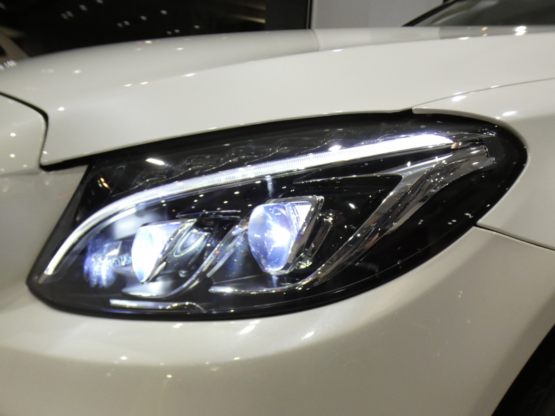 メルセデスベンツ Cクラス C250ｽﾎﾟｰﾂ ﾚｰﾀﾞｰｾｰﾌﾃｨPKG　ｷｰﾚｽｺﾞｰ ☆有償色 黒革 ﾋｰﾀｰ ﾅﾋﾞTV Bｶﾒﾗ PTS LEDﾗｲﾄ ｱﾝﾋﾞｴﾝﾄﾗｲﾄ ﾊﾟﾅﾒﾘｶｰﾅｸﾞﾘﾙ ﾄﾗﾝｸｽﾎﾟｲﾗｰ AMGｽﾀｲﾘﾝｸﾞ&19AW　2年保証