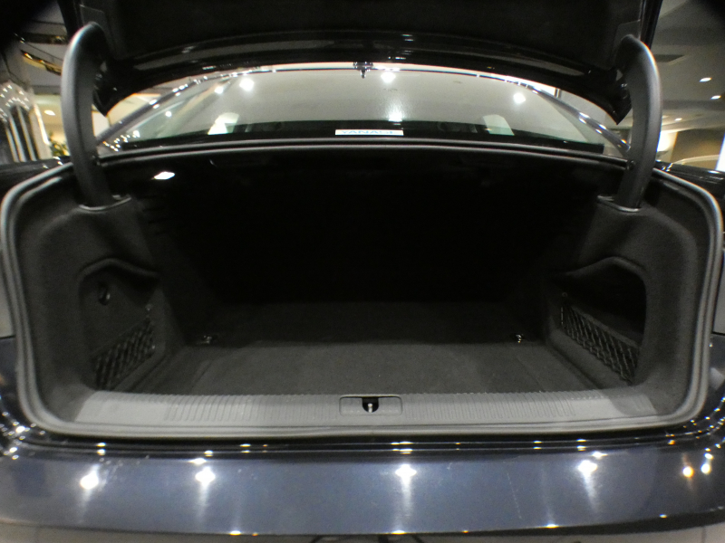 アウディ A4 A4 2.0TFSIｸﾜﾄﾛ ﾗｸﾞｼﾞｭｱﾘｰ&ｱｼｽﾀﾝｽPKG　ADVｷｰ 追ACC ﾚｰﾝ&ｻｲﾄﾞｱｼｽﾄ 黒革 ﾋｰﾀｰ MMIﾅﾋﾞ ﾊﾞｰﾁｬﾙCP 全周囲ｶﾒﾗ PDC ☆ﾏﾄﾘｸｽLED LEDｲﾝﾃﾘｱﾗｲﾄ　2年保証