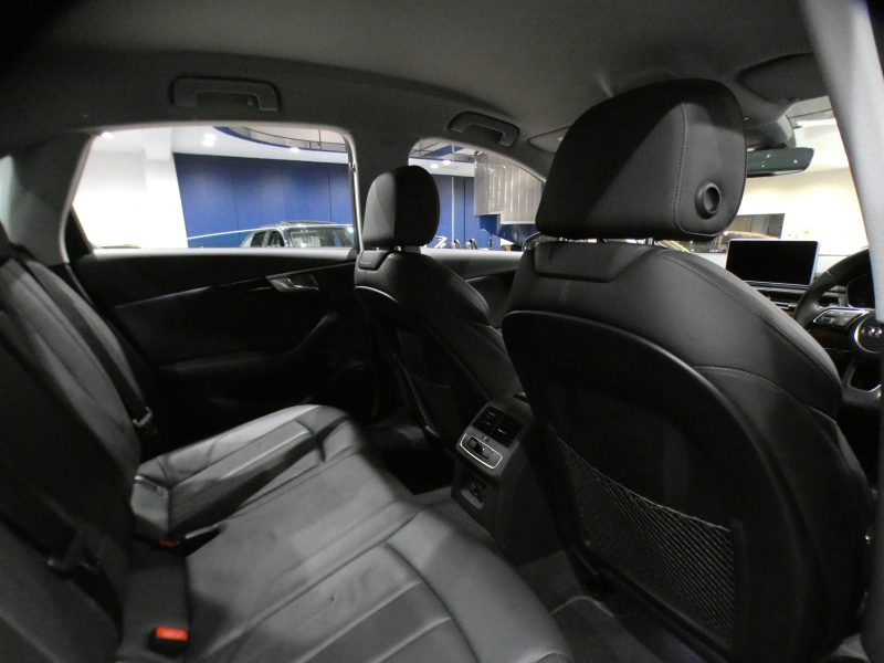 アウディ A4 A4 2.0TFSIｸﾜﾄﾛ ﾗｸﾞｼﾞｭｱﾘｰ&ｱｼｽﾀﾝｽPKG　ADVｷｰ 追ACC ﾚｰﾝ&ｻｲﾄﾞｱｼｽﾄ 黒革 ﾋｰﾀｰ MMIﾅﾋﾞ ﾊﾞｰﾁｬﾙCP 全周囲ｶﾒﾗ PDC ☆ﾏﾄﾘｸｽLED LEDｲﾝﾃﾘｱﾗｲﾄ　2年保証