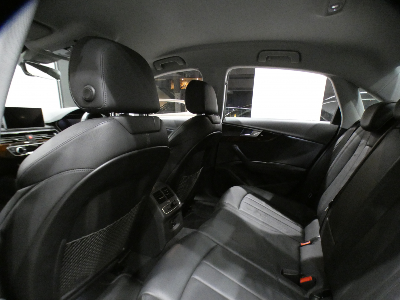 アウディ A4 A4 2.0TFSIｸﾜﾄﾛ ﾗｸﾞｼﾞｭｱﾘｰ&ｱｼｽﾀﾝｽPKG　ADVｷｰ 追ACC ﾚｰﾝ&ｻｲﾄﾞｱｼｽﾄ 黒革 ﾋｰﾀｰ MMIﾅﾋﾞ ﾊﾞｰﾁｬﾙCP 全周囲ｶﾒﾗ PDC ☆ﾏﾄﾘｸｽLED LEDｲﾝﾃﾘｱﾗｲﾄ　2年保証