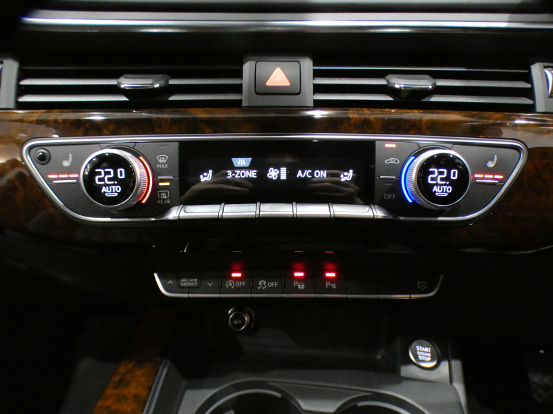 アウディ A4 A4 2.0TFSIｸﾜﾄﾛ ﾗｸﾞｼﾞｭｱﾘｰ&ｱｼｽﾀﾝｽPKG　ADVｷｰ 追ACC ﾚｰﾝ&ｻｲﾄﾞｱｼｽﾄ 黒革 ﾋｰﾀｰ MMIﾅﾋﾞ ﾊﾞｰﾁｬﾙCP 全周囲ｶﾒﾗ PDC ☆ﾏﾄﾘｸｽLED LEDｲﾝﾃﾘｱﾗｲﾄ　2年保証