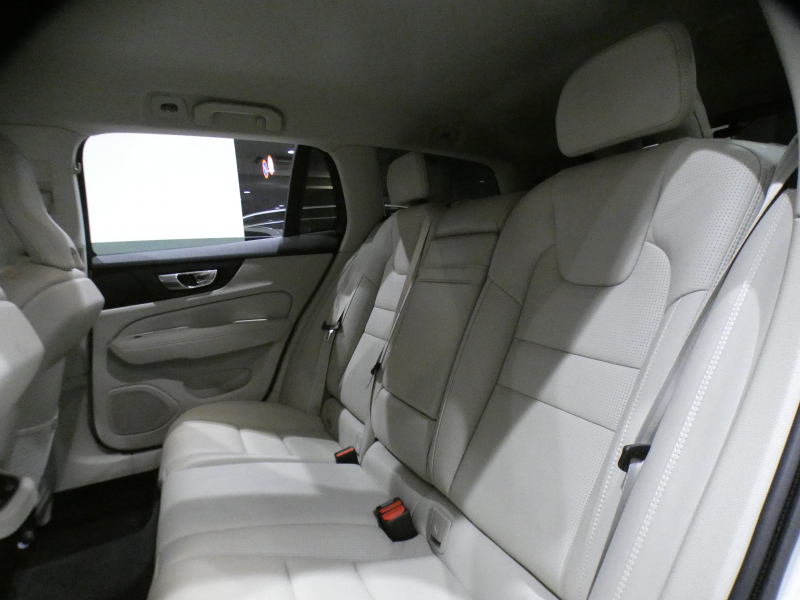 ボルボ V60 V60ｸﾛｽｶﾝﾄﾘｰ T5ﾌﾟﾛ AWD　追ACC･LKA･ LCMA 白革 ﾋｰﾀｰ ﾍﾞﾝﾁﾚｰﾀｰ ﾏｯｻｰｼﾞ機能 ﾀｯﾁｽｸﾘｰﾝHDDﾅﾋﾞTV harman/K 全周囲ｶﾒﾗ ﾍｯﾄﾞｱｯﾌﾟDSP LEDﾗｲﾄ ｵｰﾄﾃｰﾙｹﾞｰﾄ 19AW　2年保証