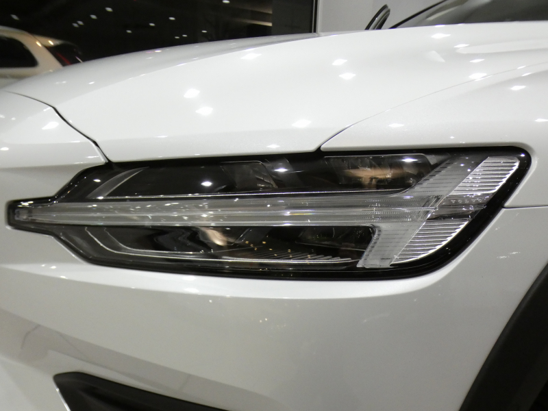 ボルボ V60 V60ｸﾛｽｶﾝﾄﾘｰ ｱﾙﾃｨﾒｯﾄB5 AWD　1ｵｰﾅｰ 追ACC･LKA･ BLIS 茶革 全席ﾋｰﾀｰ ﾍﾞﾝﾁﾚｰﾀｰ ﾏｯｻｰｼﾞ ☆ﾊﾟﾉﾗﾏSR ☆ｸﾘｽﾀﾙｼﾌﾄﾉﾌﾞ  ﾀｯﾁｽｸﾘｰﾝGoogleﾅﾋﾞ harman/K 全周ｶﾒﾗ LEDﾗｲﾄ ｵｰﾄﾃｰﾙｹﾞｰﾄ 19AW B5EG+ﾓｰﾀｰ　2年保証