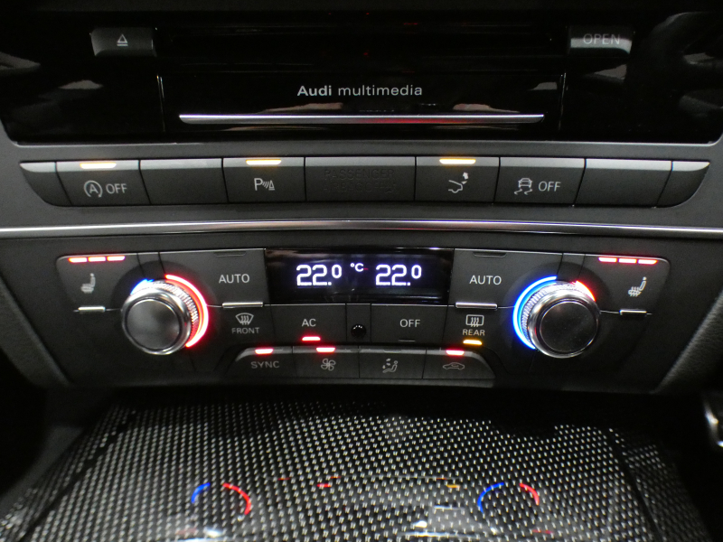 アウディ S7 S7ｽﾎﾟｰﾂﾊﾞｯｸ　☆1ｵｰﾅｰ ADVｷｰ 黒革 全席ﾋｰﾀｰ ｻﾝﾙｰﾌ MMIﾅﾋﾞ BOSE Bｶﾒﾗ PDC ﾘｱ独立AC LEDﾗｲﾄ 専用ｴｸｽﾃﾘｱ&20AW 420ps　2年保証