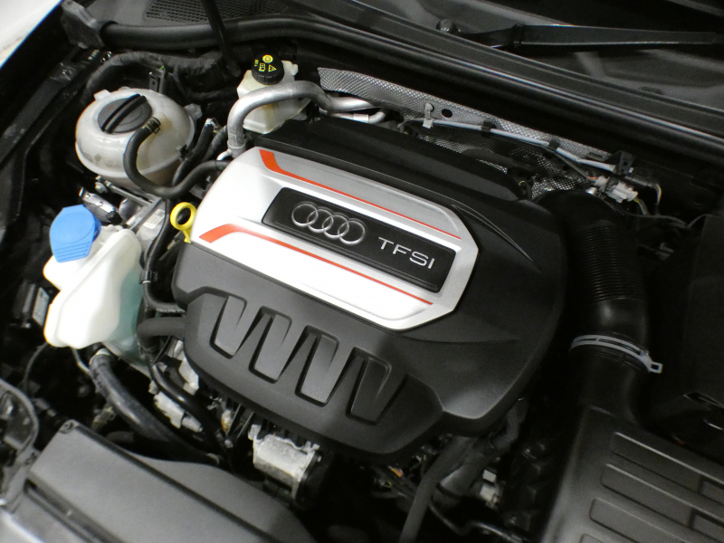 アウディ S3 S3ｽﾎﾟｰﾂﾊﾞｯｸ ﾚｻﾞｰ&LEDﾗｲﾄPKG　ADVｷｰ 追ACC ｱｳﾃﾞｨﾌﾟﾚｾﾝｽ 黒革 ﾋｰﾀｰ MMIﾅﾋﾞ Bｶﾒﾗ PDC LEDﾗｲﾄ 専用ｴｸｽﾃﾘｱ&18AW 赤ｷｬﾘﾊﾟｰ 285ps　2年保証