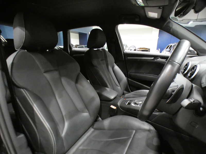 アウディ S3 S3ｽﾎﾟｰﾂﾊﾞｯｸ ﾚｻﾞｰ&LEDﾗｲﾄPKG　ADVｷｰ 追ACC ｱｳﾃﾞｨﾌﾟﾚｾﾝｽ 黒革 ﾋｰﾀｰ MMIﾅﾋﾞ Bｶﾒﾗ PDC LEDﾗｲﾄ 専用ｴｸｽﾃﾘｱ&18AW 赤ｷｬﾘﾊﾟｰ 285ps　2年保証