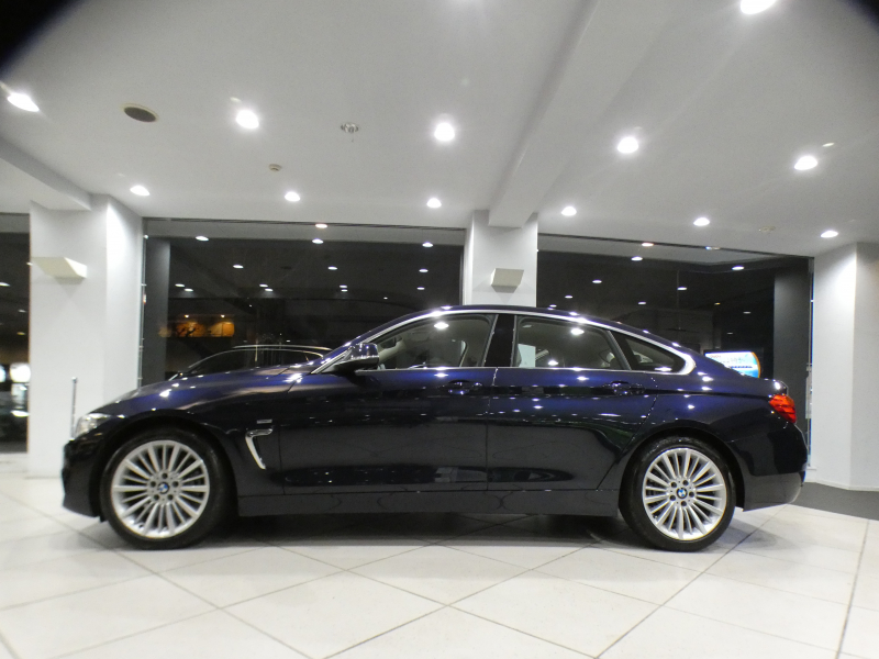 BMW 4シリーズ 420iｸﾞﾗﾝｸｰﾍﾟ ﾗｸﾞｼﾞｭｱﾘｰ　ｺﾝﾌｫA 追ACC ﾚｰﾝDW 衝突軽減 ☆白革 ﾋｰﾀｰ iﾄﾞﾗｲﾌﾞﾅﾋﾞ(NBT-EVO) Bｶﾒﾗ PDC ｷｾﾉﾝ ｵｰﾄﾃｰﾙｹﾞｰﾄ ﾗｸﾞｼﾞｭｱﾘｰ専用ｴｸｽﾃﾘｱ&18AW　2年保証