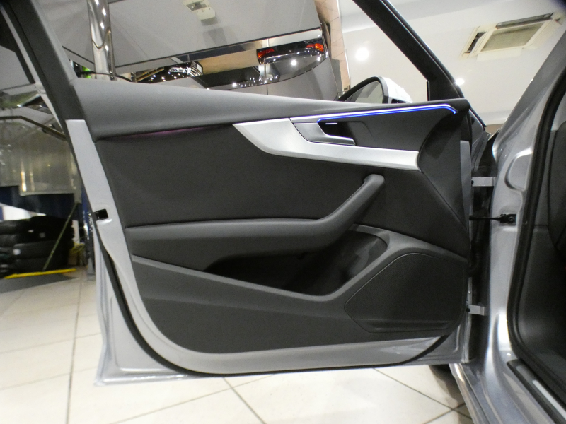 アウディ A4アバント A4ｱﾊﾞﾝﾄ 45TFSIｸﾜﾄﾛ ｱﾄﾞﾊﾞﾝｽﾄ ﾊﾟｰｸｱｼｽﾄPKG　後期 追ACC ﾚｰﾝ&ｻｲﾄﾞｱｼｽﾄ ｱｳﾃﾞｨﾌﾟﾚｾﾝｽ ｸﾛｽｼｰﾄ ﾋｰﾀｰ ﾀｯﾁｽｸﾘｰﾝMMIﾅﾋﾞ 全周囲ｶﾒﾗ PDC ﾏﾄﾘｸｽLED ﾏﾙﾁｶﾗｰｱﾝﾋﾞｴﾝﾄ　2年保証