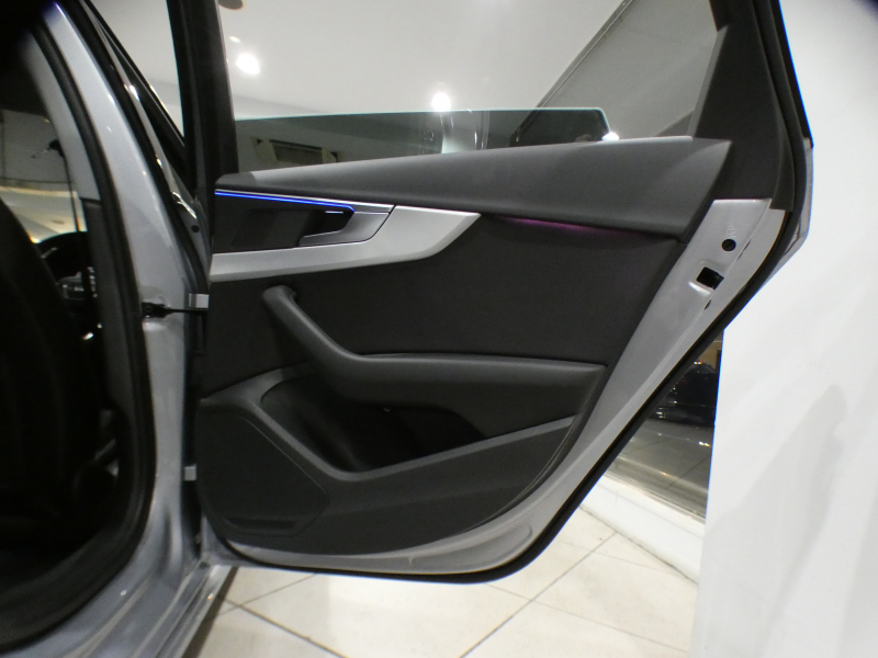 アウディ A4アバント A4ｱﾊﾞﾝﾄ 45TFSIｸﾜﾄﾛ ｱﾄﾞﾊﾞﾝｽﾄ ﾊﾟｰｸｱｼｽﾄPKG　後期 追ACC ﾚｰﾝ&ｻｲﾄﾞｱｼｽﾄ ｱｳﾃﾞｨﾌﾟﾚｾﾝｽ ｸﾛｽｼｰﾄ ﾋｰﾀｰ ﾀｯﾁｽｸﾘｰﾝMMIﾅﾋﾞ 全周囲ｶﾒﾗ PDC ﾏﾄﾘｸｽLED ﾏﾙﾁｶﾗｰｱﾝﾋﾞｴﾝﾄ　2年保証