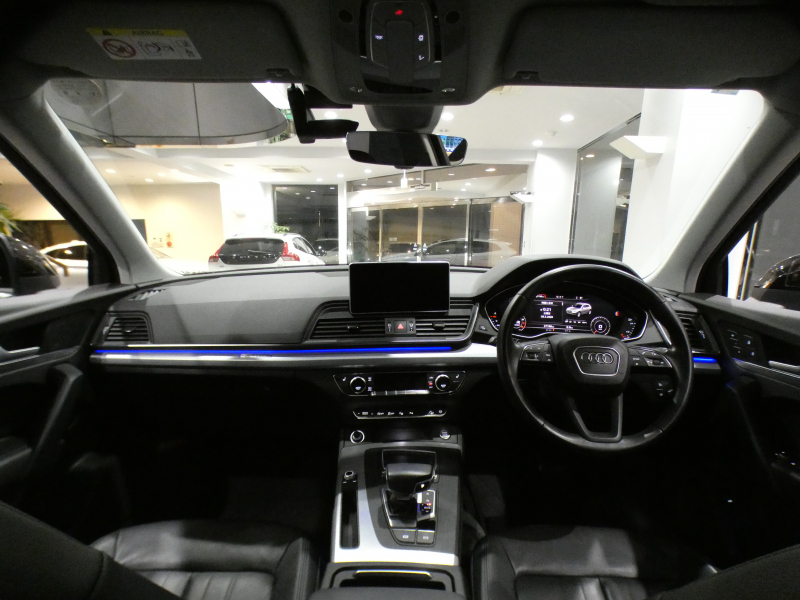 アウディ Q5 Q5 2.0TFSIｸﾜﾄﾛ ﾃﾞﾋﾞｭｰ&ﾗｸﾞｼﾞｭｱﾘｰ&ｱｼｽﾀﾝｽPKG　ADVｷｰ 追ACC ｻｲﾄﾞｱｼｽﾄ 衝突軽減 黒革 ﾋｰﾀｰ MMIﾅﾋﾞ ﾊﾞｰﾁｬﾙCP 全周ｶﾒﾗ PDC ﾏﾄﾘｸｽLED ｱﾝﾋﾞｴﾝﾄﾗｲﾄ Sﾗｲﾝｴｸｽﾃﾘｱ 20AW ☆ｴｱｻｽ　2年保証