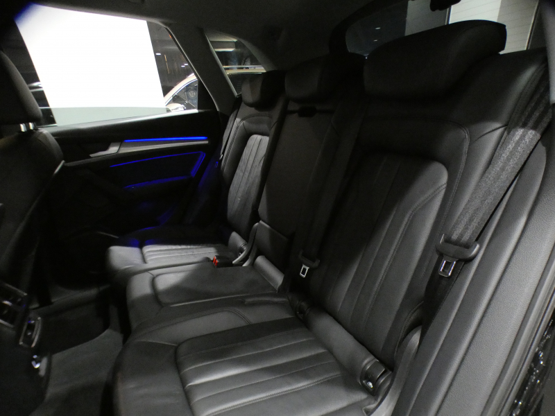 アウディ Q5 Q5 2.0TFSIｸﾜﾄﾛ ﾃﾞﾋﾞｭｰ&ﾗｸﾞｼﾞｭｱﾘｰ&ｱｼｽﾀﾝｽPKG　ADVｷｰ 追ACC ｻｲﾄﾞｱｼｽﾄ 衝突軽減 黒革 ﾋｰﾀｰ MMIﾅﾋﾞ ﾊﾞｰﾁｬﾙCP 全周ｶﾒﾗ PDC ﾏﾄﾘｸｽLED ｱﾝﾋﾞｴﾝﾄﾗｲﾄ Sﾗｲﾝｴｸｽﾃﾘｱ 20AW ☆ｴｱｻｽ　2年保証