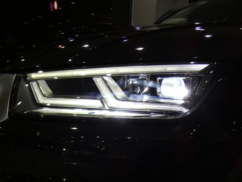 アウディ Q5 Q5 2.0TFSIｸﾜﾄﾛ ﾃﾞﾋﾞｭｰ&ﾗｸﾞｼﾞｭｱﾘｰ&ｱｼｽﾀﾝｽPKG　ADVｷｰ 追ACC ｻｲﾄﾞｱｼｽﾄ 衝突軽減 黒革 ﾋｰﾀｰ MMIﾅﾋﾞ ﾊﾞｰﾁｬﾙCP 全周ｶﾒﾗ PDC ﾏﾄﾘｸｽLED ｱﾝﾋﾞｴﾝﾄﾗｲﾄ Sﾗｲﾝｴｸｽﾃﾘｱ 20AW ☆ｴｱｻｽ　2年保証