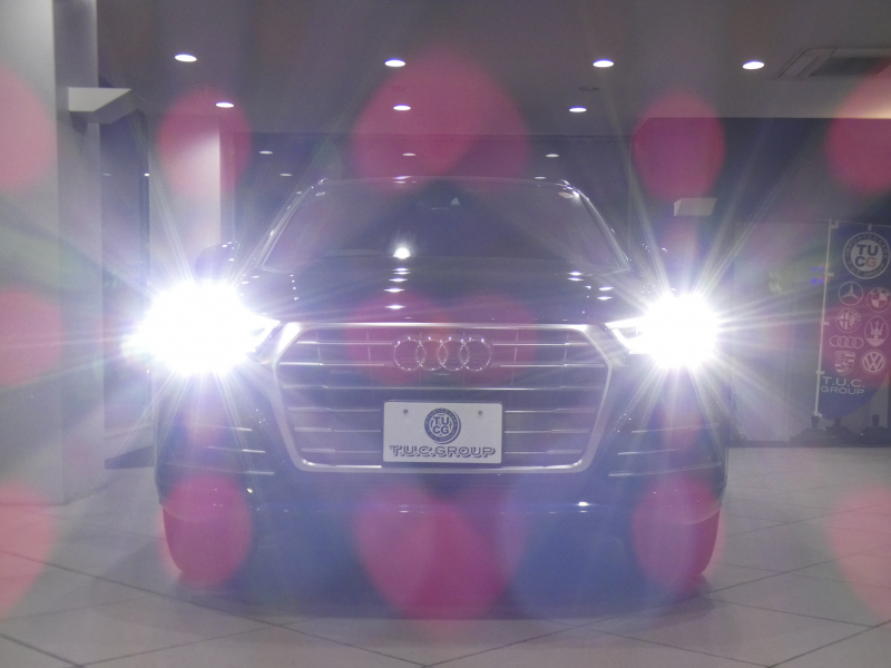 アウディ Q5 Q5 2.0TFSIｸﾜﾄﾛｽﾎﾟｰﾂ Sﾗｲﾝ&ｱｼｽﾀﾝｽPKG　ADVｷｰ 追ACC ｻｲﾄﾞｱｼｽﾄ ｱｳﾃﾞｨﾌﾟﾚｾﾝｽ ﾊﾟｰｸｱｼｽﾄ 半革 ﾋｰﾀｰ MMIﾅﾋﾞ ﾊﾞｰﾁｬﾙCP 全周ｶﾒﾗ PDC LEDﾗｲﾄ Sﾗｲﾝｴｸｽﾃﾘｱ&19AW　2年保証