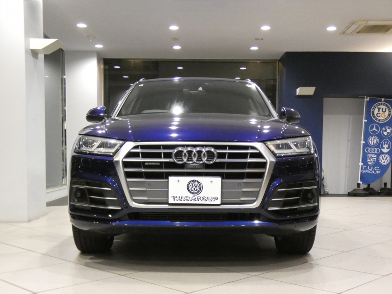 アウディ Q5 Q5 2.0TFSIｸﾜﾄﾛｽﾎﾟｰﾂ Sﾗｲﾝ&ｱｼｽﾀﾝｽPKG　ADVｷｰ 追ACC ｻｲﾄﾞｱｼｽﾄ ｱｳﾃﾞｨﾌﾟﾚｾﾝｽ ﾊﾟｰｸｱｼｽﾄ 半革 ﾋｰﾀｰ MMIﾅﾋﾞ ﾊﾞｰﾁｬﾙCP 全周ｶﾒﾗ PDC LEDﾗｲﾄ Sﾗｲﾝｴｸｽﾃﾘｱ&19AW　2年保証