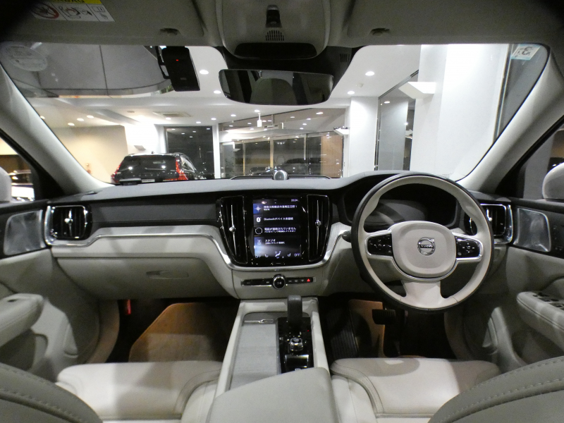 ボルボ V60 V60ｸﾛｽｶﾝﾄﾘｰ B5 AWD ﾌﾟﾛ ｸﾗｲﾒｰﾄPKG　☆1ｵｰﾅｰ 追ACC･LKA･ LCMA 白革 全席ﾋｰﾀｰ ﾍﾞﾝﾁﾚｰﾀｰ ﾏｯｻｰｼﾞ ☆ﾊﾟﾉﾗﾏSR ﾀｯﾁｽｸﾘｰﾝHDDﾅﾋﾞTV ☆B&Wｻｳﾝﾄﾞ 全周ｶﾒﾗ ﾍｯﾄﾞｱｯﾌﾟDSP LEDﾗｲﾄ ｵｰﾄﾃｰﾙｹﾞｰﾄ ｴｸｽﾃﾘｱｽﾀｲﾘﾝｸﾞKIT OP20AW　2年保証
