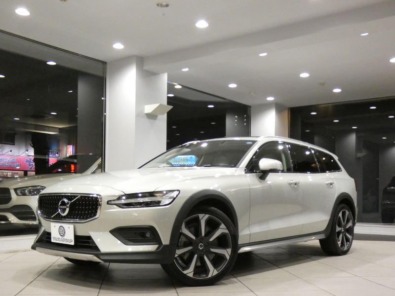 ボルボ V60 V60ｸﾛｽｶﾝﾄﾘｰ B5 AWD ﾌﾟﾛ ｸﾗｲﾒｰﾄPKG　☆1ｵｰﾅｰ 追ACC･LKA･ LCMA 白革 全席ﾋｰﾀｰ ﾍﾞﾝﾁﾚｰﾀｰ ﾏｯｻｰｼﾞ ☆ﾊﾟﾉﾗﾏSR ﾀｯﾁｽｸﾘｰﾝHDDﾅﾋﾞTV ☆B&Wｻｳﾝﾄﾞ 全周ｶﾒﾗ ﾍｯﾄﾞｱｯﾌﾟDSP LEDﾗｲﾄ ｵｰﾄﾃｰﾙｹﾞｰﾄ ｴｸｽﾃﾘｱｽﾀｲﾘﾝｸﾞKIT OP20AW　2年保証