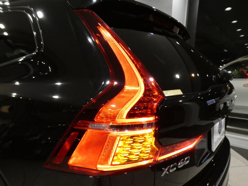 ボルボ XC60 XC60 B6 AWD Rﾃﾞｻﾞｲﾝ　☆1ｵｰﾅｰ ｼﾃｨｾｰﾌﾃｨ ACC･BLIS 黒半革 全席ﾋｰﾀｰ ﾀｯﾁｽｸﾘｰﾝHDDﾅﾋﾞTV harman/K 全周囲ｶﾒﾗ ﾍｯﾄﾞｱｯﾌﾟDSP LEDﾗｲﾄ Rﾃﾞｻﾞｲﾝ専用ｴｸｽﾃﾘｱ&21AW 300ps　2年保証