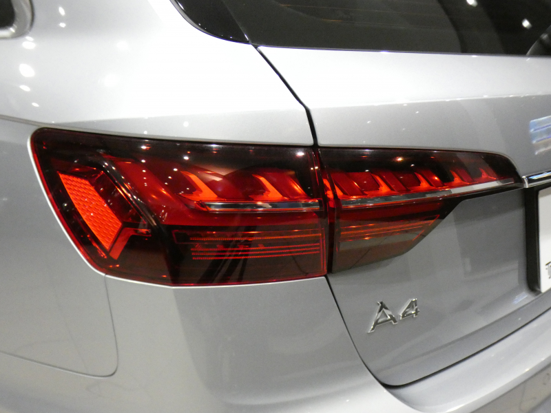 アウディ A4アバント A4ｱﾊﾞﾝﾄ 45TFSIｸﾜﾄﾛ ｱﾄﾞﾊﾞﾝｽﾄ ﾗｸﾞｼﾞｭｱﾘｰ&ﾊﾟｰｸｱｼｽﾄPKG　☆1ｵｰﾅｰ 後期 追ACC ﾚｰﾝ&ｻｲﾄﾞｱｼｽﾄ ｱｳﾃﾞｨﾌﾟﾚｾﾝｽ 黒革 ﾋｰﾀｰ ﾀｯﾁｽｸﾘｰﾝMMIﾅﾋﾞ 全周囲ｶﾒﾗ PDC ﾜｲﾔﾚｽCH ﾏﾄﾘｸｽLED ﾏﾙﾁｶﾗｰｱﾝﾋﾞｴﾝﾄﾗｲﾄ　2年保証