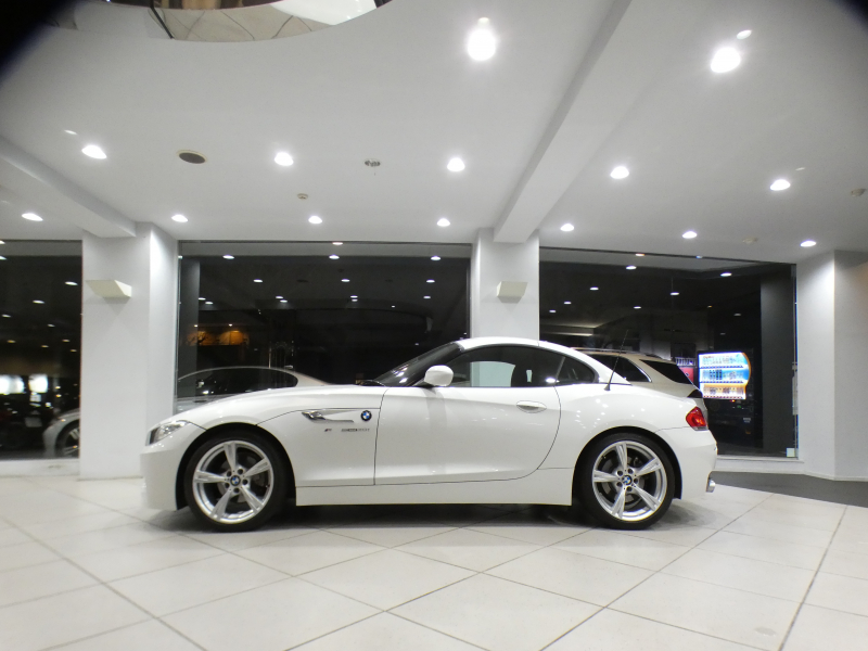 BMW Z4 Z4 Sﾄﾞﾗｲﾌﾞ20i Mｽﾎﾟｰﾂ　後期 Pｽﾀｰﾄ 黒革 ﾋｰﾀｰ iﾄﾞﾗｲﾌﾞﾅﾋﾞ TVﾁｭｰﾅｰ BTｵｰﾃﾞｨｵ ｷｾﾉﾝ Mｽﾎﾟｰﾂｴｱﾛ&18AW　2年保証