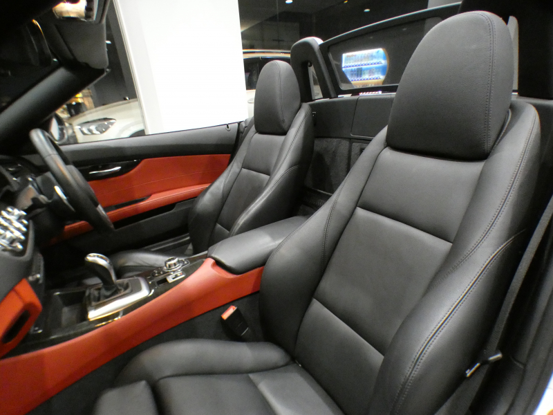 BMW Z4 Z4 Sﾄﾞﾗｲﾌﾞ20i Mｽﾎﾟｰﾂ　後期 Pｽﾀｰﾄ 黒革 ﾋｰﾀｰ iﾄﾞﾗｲﾌﾞﾅﾋﾞ TVﾁｭｰﾅｰ BTｵｰﾃﾞｨｵ ｷｾﾉﾝ Mｽﾎﾟｰﾂｴｱﾛ&18AW　2年保証