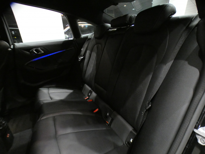 BMW 2シリーズ M235i Xﾄﾞﾗｲﾌﾞ ｸﾞﾗﾝｸｰﾍﾟ　ｺﾝﾌｫA Dｱｼｽﾄ 追ACC ﾚｰﾝDW 衝突軽減 黒革 ﾋｰﾀｰ iﾄﾞﾗｲﾌﾞﾅﾋﾞ(第7世代) Bｶﾒﾗ PDC LEDﾗｲﾄ ｱﾝﾋﾞｴﾝﾄﾗｲﾄ 専用ｴｸｽﾃﾘｱ&18AW 306ps　2年保証