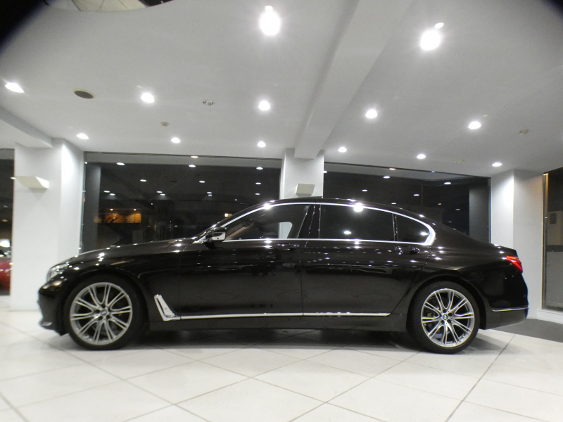 BMW 7シリーズ 750Li　☆indivi外装色&内装 ﾀﾙﾄｩｰﾌｫﾒﾘﾉﾚｻﾞｰ&ｱﾙｶﾝﾀﾗﾙｰﾌ 全席ﾋｰﾀｰ&ﾍﾞﾝﾁﾚｰﾀｰ&ﾏｯｻｰｼﾞ ☆ｽｶｲﾗｳﾝｼﾞSR iﾄﾞﾗｲﾌﾞﾅﾋﾞ(第6世代ﾀｯﾁP対応) ﾜｲﾔﾚｽCH h/k ﾜｲﾔﾚｽCH 全周ｶﾒﾗ PDC ☆LEDﾚｰｻﾞｰﾗｲﾄ ☆indivi20AW　2年保証