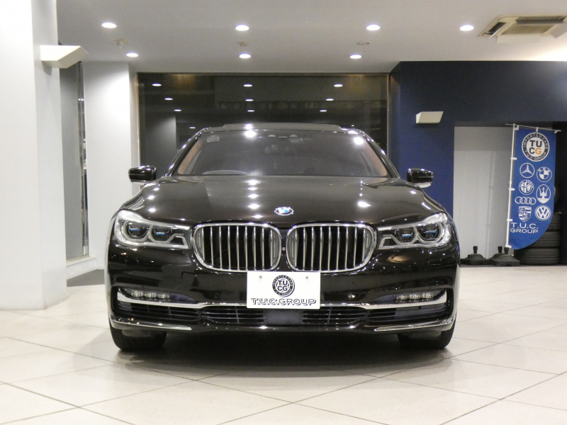 BMW 7シリーズ 750Li　☆indivi外装色&内装 ﾀﾙﾄｩｰﾌｫﾒﾘﾉﾚｻﾞｰ&ｱﾙｶﾝﾀﾗﾙｰﾌ 全席ﾋｰﾀｰ&ﾍﾞﾝﾁﾚｰﾀｰ&ﾏｯｻｰｼﾞ ☆ｽｶｲﾗｳﾝｼﾞSR iﾄﾞﾗｲﾌﾞﾅﾋﾞ(第6世代ﾀｯﾁP対応) ﾜｲﾔﾚｽCH h/k ﾜｲﾔﾚｽCH 全周ｶﾒﾗ PDC ☆LEDﾚｰｻﾞｰﾗｲﾄ ☆indivi20AW　2年保証