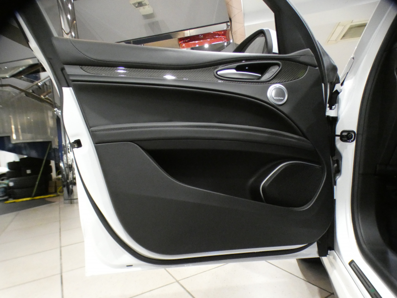 アルファロメオ ステルヴィオ ｽﾃﾙｳﾞｲｵ V6ﾋﾞﾀｰﾎﾞ ｸｱﾄﾞﾘﾌｫﾘｵ　追ACC ﾚｰﾝﾃﾞｨﾊﾟｰﾁｬｰ&ﾌﾞﾗｲﾝﾄﾞｽﾎﾟｯﾄ 黒半革 ﾋｰﾀｰ ｽﾃｱﾋｰﾀｰ Connectｼｽﾃﾑ ｱﾝﾄﾞﾛｲﾄﾞｵｰﾄ harman/Kardon Bｶﾒﾗ ｷｾﾉﾝ 専用ｴｸｽﾃﾘｱ&20AW ﾀﾞｳﾝｻｽ EBM 可変ﾏﾌﾗｰ 510ps　2年保証