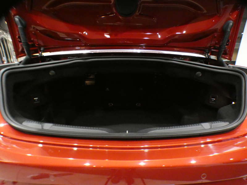 メルセデスベンツ Eクラス E200ｶﾌﾞﾘｵﾚ ｽﾎﾟｰﾂ ﾚｻﾞｰ&ﾚｰﾀﾞｰｾｰﾌﾃｨPKG　黒革/黒幌 ﾋｰﾀｰ&ｴｱｽｶｰﾌ ﾅﾋﾞTV ☆ﾌﾞﾙﾒｽﾀｰ 全周囲ｶﾒﾗ PTS ｴｱﾊﾞﾗﾝｽ ﾏﾙﾁﾋﾞｰﾑLED ｱﾝﾋﾞｴﾝﾄﾗｲﾄ AMGｽﾀｲﾘﾝｸﾞ&19AW　2年保証