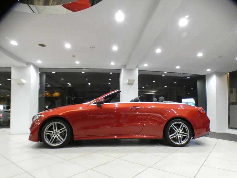 メルセデスベンツ Eクラス E200ｶﾌﾞﾘｵﾚ ｽﾎﾟｰﾂ ﾚｻﾞｰ&ﾚｰﾀﾞｰｾｰﾌﾃｨPKG　黒革/黒幌 ﾋｰﾀｰ&ｴｱｽｶｰﾌ ﾅﾋﾞTV ☆ﾌﾞﾙﾒｽﾀｰ 全周囲ｶﾒﾗ PTS ｴｱﾊﾞﾗﾝｽ ﾏﾙﾁﾋﾞｰﾑLED ｱﾝﾋﾞｴﾝﾄﾗｲﾄ AMGｽﾀｲﾘﾝｸﾞ&19AW　2年保証