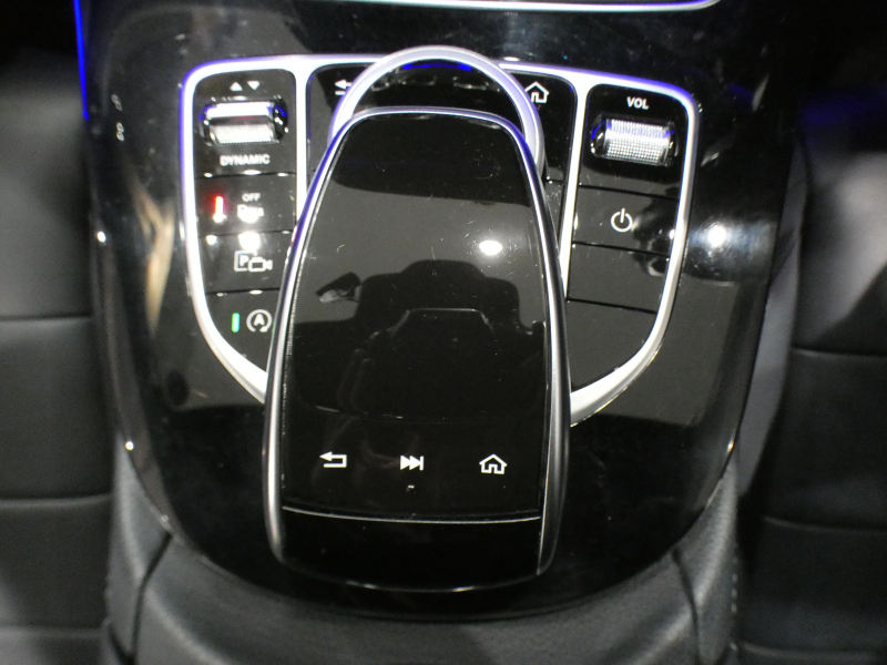 メルセデスベンツ Eクラス E200AVGｽﾎﾟｰﾂ ﾚｻﾞｰ&ﾚｰﾀﾞｰｾｰﾌﾃｨPKG　1ｵｰﾅｰ 黒革 全席ﾋｰﾀｰ ☆ﾊﾟﾉﾗﾏSR ﾅﾋﾞTV ☆ﾌﾞﾙﾒｽﾀｰ 全周囲ｶﾒﾗ PTS ｴｱﾊﾞﾗﾝｽ ﾏﾙﾁﾋﾞｰﾑLED ｱﾝﾋﾞｴﾝﾄﾗｲﾄ AMGｽﾀｲﾘﾝｸﾞ&19AW　2年保証