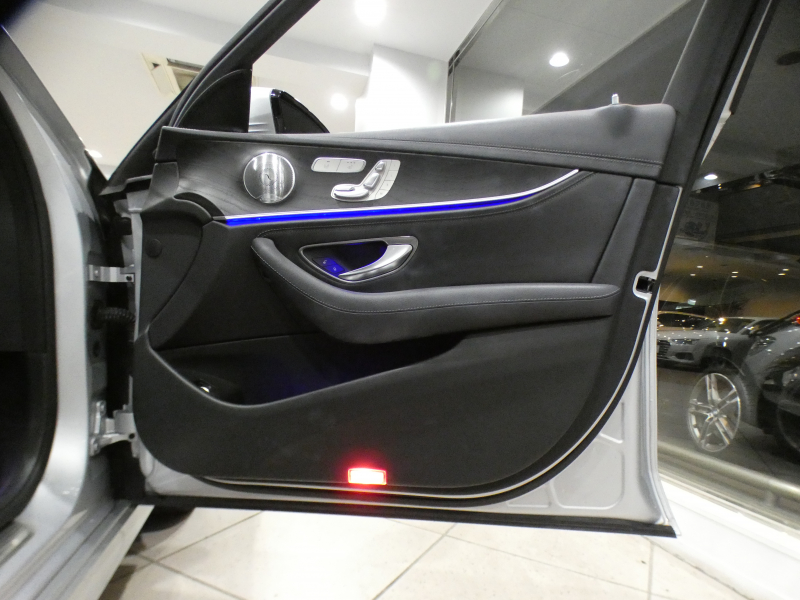 メルセデスベンツ Eクラス E200AVGｽﾎﾟｰﾂ ﾚｻﾞｰ&ﾚｰﾀﾞｰｾｰﾌﾃｨPKG　1ｵｰﾅｰ 黒革 全席ﾋｰﾀｰ ☆ﾊﾟﾉﾗﾏSR ﾅﾋﾞTV ☆ﾌﾞﾙﾒｽﾀｰ 全周囲ｶﾒﾗ PTS ｴｱﾊﾞﾗﾝｽ ﾏﾙﾁﾋﾞｰﾑLED ｱﾝﾋﾞｴﾝﾄﾗｲﾄ AMGｽﾀｲﾘﾝｸﾞ&19AW　2年保証