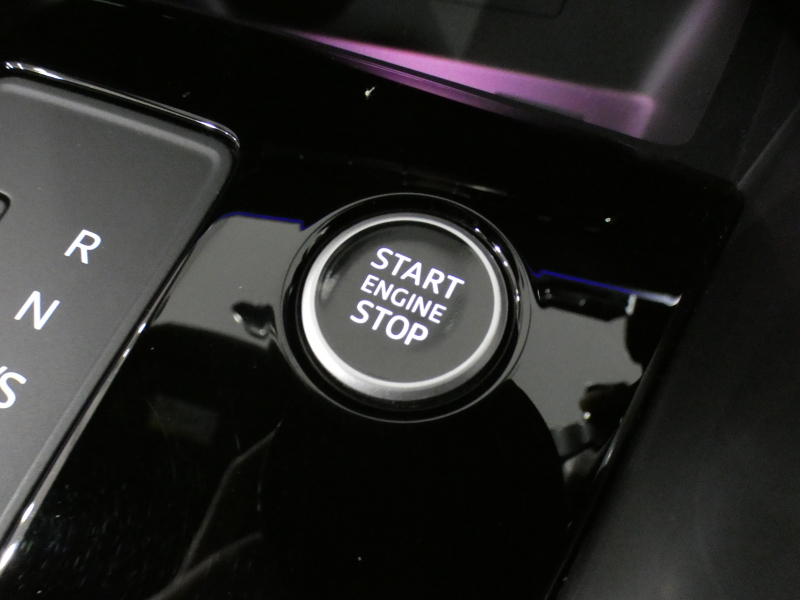 アウディ A3 A3ｾﾀﾞﾝ 30TFSI Sﾗｲﾝ ｺﾝﾋﾞﾆｴﾝｽ&ｱｼｽﾀﾝｽ&ﾃｸﾉﾛｼﾞｰ&SﾗｲﾝﾌﾟﾗｽPKG　ADVｷｰ 追ACC ｻｲﾄﾞｱｼｽﾄ ｱｳﾃﾞｨﾌﾟﾚｾﾝｽ MMIﾅﾋﾞ(ﾀｯﾁﾚｽﾎﾟﾝｽ付) ﾊﾞｰﾁｬﾙCP ﾜｲﾔﾚｽCH Bｶﾒﾗ PDC ☆ﾏﾄﾘｸｽLED ｱﾝﾋﾞｴﾝﾄﾗｲﾄ Sﾗｲﾝｴｸｽﾃﾘｱ&18AW　2年保証