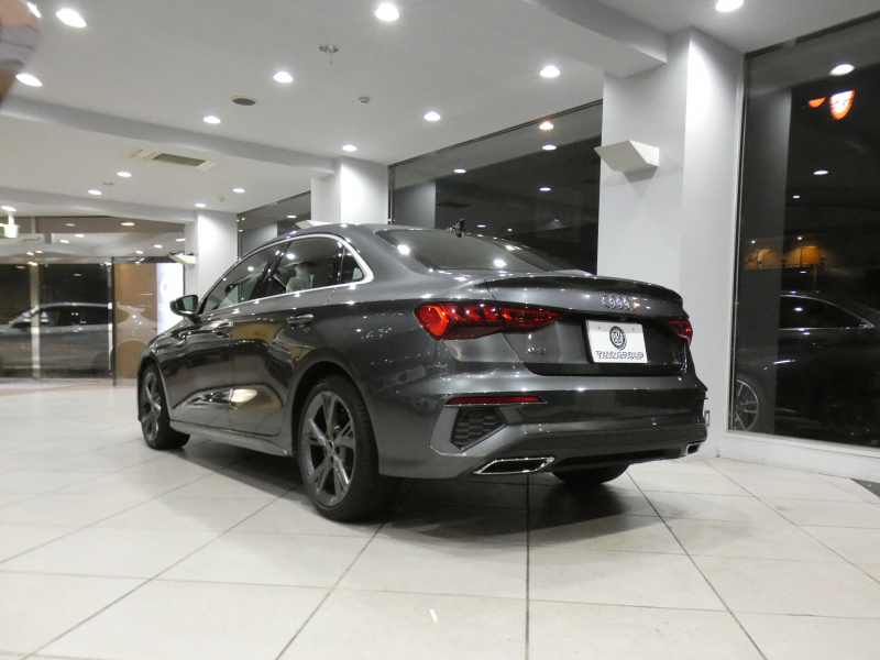 アウディ A3 A3ｾﾀﾞﾝ 30TFSI Sﾗｲﾝ ｺﾝﾋﾞﾆｴﾝｽ&ｱｼｽﾀﾝｽ&ﾃｸﾉﾛｼﾞｰ&SﾗｲﾝﾌﾟﾗｽPKG　ADVｷｰ 追ACC ｻｲﾄﾞｱｼｽﾄ ｱｳﾃﾞｨﾌﾟﾚｾﾝｽ MMIﾅﾋﾞ(ﾀｯﾁﾚｽﾎﾟﾝｽ付) ﾊﾞｰﾁｬﾙCP ﾜｲﾔﾚｽCH Bｶﾒﾗ PDC ☆ﾏﾄﾘｸｽLED ｱﾝﾋﾞｴﾝﾄﾗｲﾄ Sﾗｲﾝｴｸｽﾃﾘｱ&18AW　2年保証