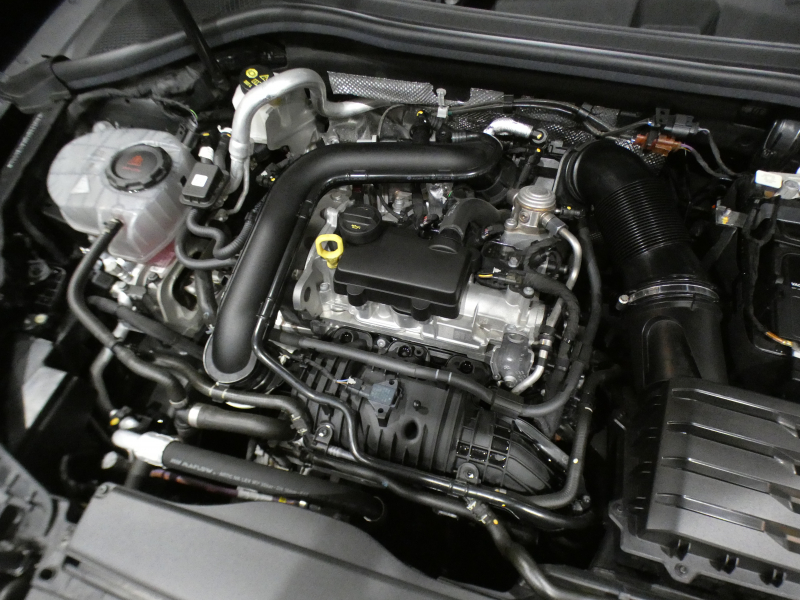 アウディ A3 A3ｾﾀﾞﾝ 30TFSI Sﾗｲﾝ ｺﾝﾋﾞﾆｴﾝｽ&ｱｼｽﾀﾝｽ&ﾃｸﾉﾛｼﾞｰ&SﾗｲﾝﾌﾟﾗｽPKG　ADVｷｰ 追ACC ｻｲﾄﾞｱｼｽﾄ ｱｳﾃﾞｨﾌﾟﾚｾﾝｽ MMIﾅﾋﾞ(ﾀｯﾁﾚｽﾎﾟﾝｽ付) ﾊﾞｰﾁｬﾙCP ﾜｲﾔﾚｽCH Bｶﾒﾗ PDC ☆ﾏﾄﾘｸｽLED ｱﾝﾋﾞｴﾝﾄﾗｲﾄ Sﾗｲﾝｴｸｽﾃﾘｱ&18AW　2年保証