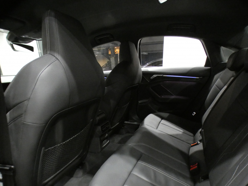 アウディ A3 A3ｾﾀﾞﾝ 30TFSI Sﾗｲﾝ ｺﾝﾋﾞﾆｴﾝｽ&ｱｼｽﾀﾝｽ&ﾃｸﾉﾛｼﾞｰ&SﾗｲﾝﾌﾟﾗｽPKG　ADVｷｰ 追ACC ｻｲﾄﾞｱｼｽﾄ ｱｳﾃﾞｨﾌﾟﾚｾﾝｽ MMIﾅﾋﾞ(ﾀｯﾁﾚｽﾎﾟﾝｽ付) ﾊﾞｰﾁｬﾙCP ﾜｲﾔﾚｽCH Bｶﾒﾗ PDC ☆ﾏﾄﾘｸｽLED ｱﾝﾋﾞｴﾝﾄﾗｲﾄ Sﾗｲﾝｴｸｽﾃﾘｱ&18AW　2年保証