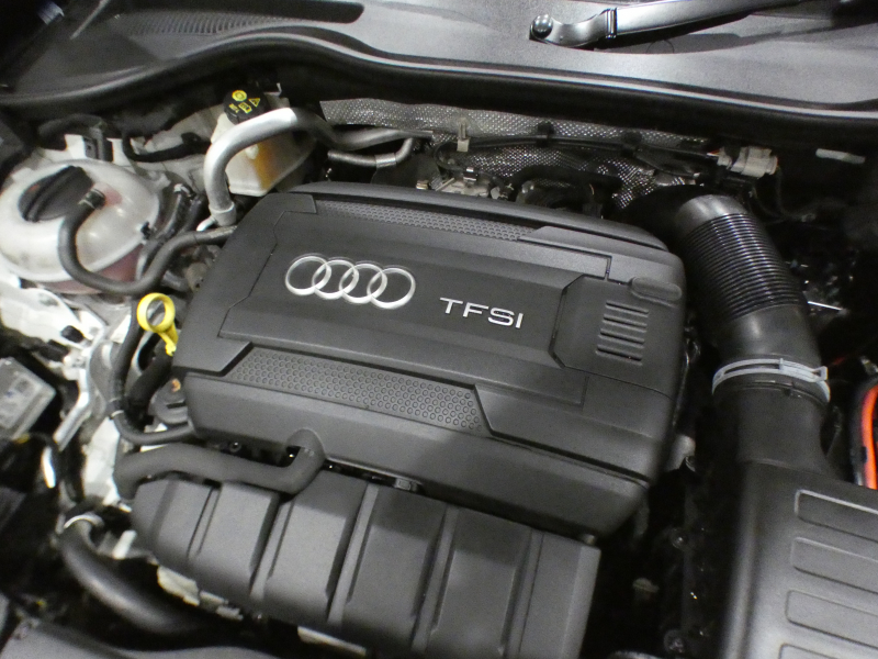 アウディ TTロードスター TTﾛｰﾄﾞｽﾀｰ 2.0TFSIｸﾜﾄﾛ SﾗｲﾝPKG　ADVｷｰ 黒幌/黒半革 Pｼｰﾄ MMIﾅﾋﾞTV ﾊﾞｰﾁｬﾙCP Bｶﾒﾗ ☆ﾏﾄﾘｸｽLED Sﾗｲﾝｴｸｽﾃﾘｱ&18AW ☆KWｻｽﾍﾟﾝｼｮﾝ ﾚﾑｽﾏﾌﾗｰ　2年保証